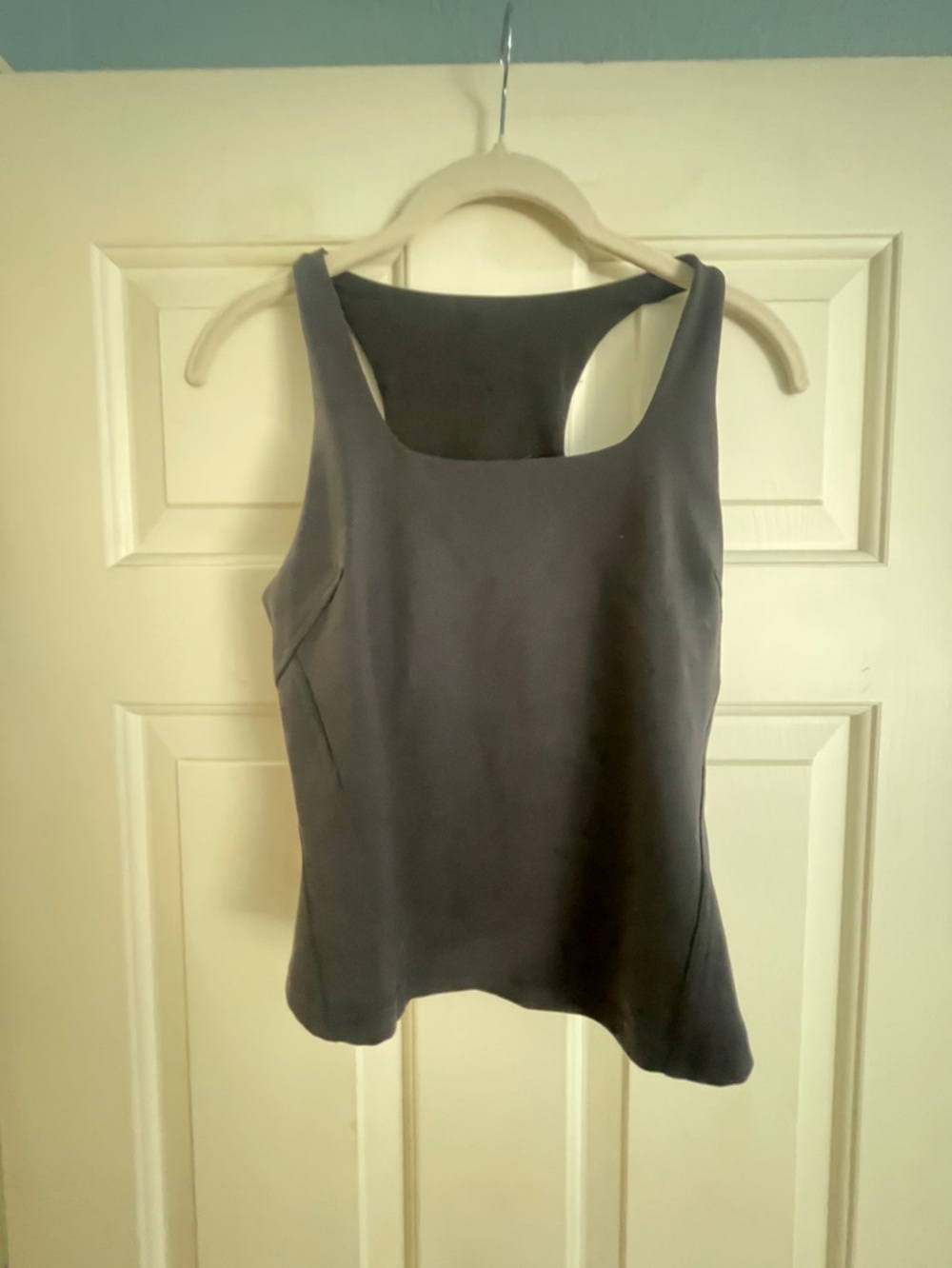 Lululemon tank top size 4
